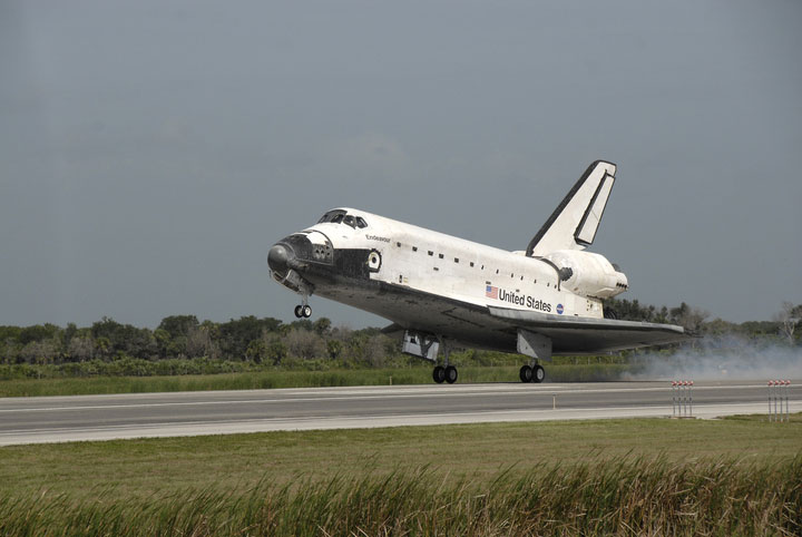 Shuttle Endeavour Lands Safely in Florida